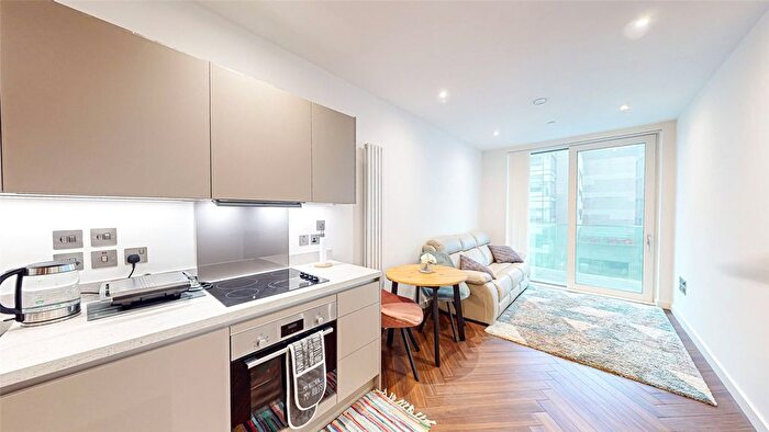 1 Bedroom Flat To Rent In Lightbox, Media City Uk, Salford Quays, M50