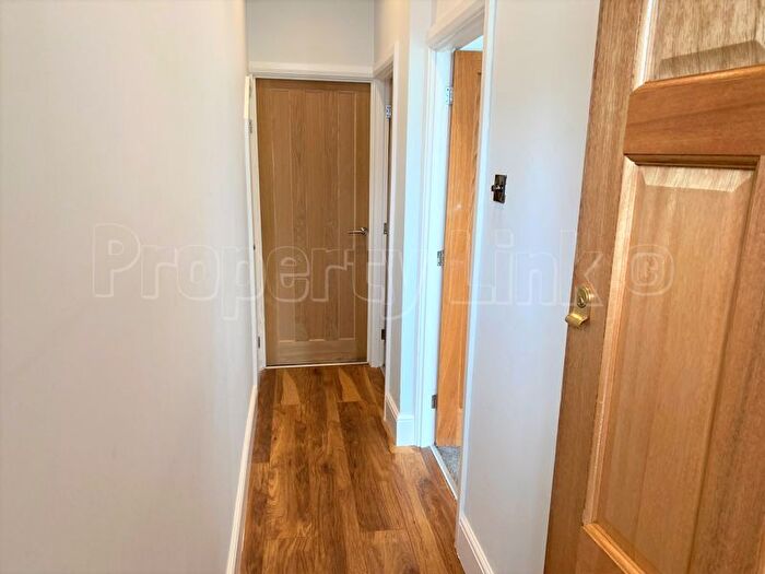 1 Bedroom Property To Rent In Coventry Road, Ilford, IG1