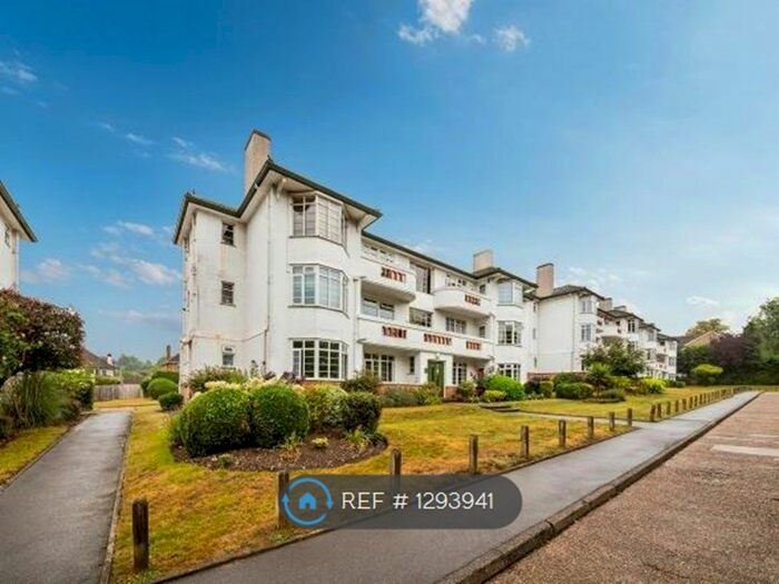 2 Bedroom Flat To Rent In Brighton Road, London, SM2