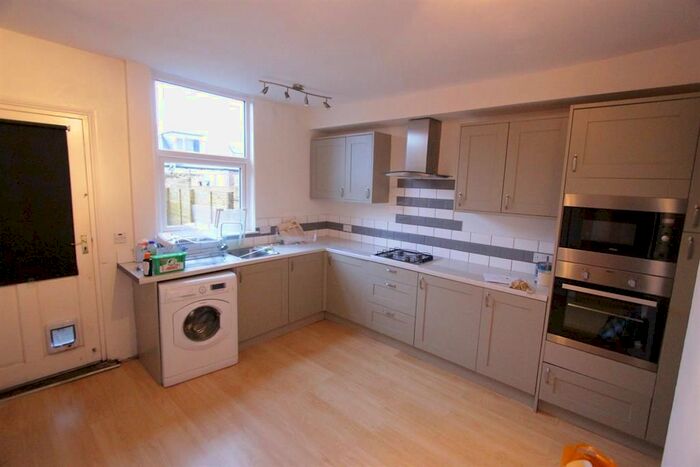 3 Bedroom Terraced House To Rent In Salisbury Road, Sheffield, S10