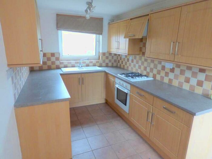 3 Bedroom End Of Terrace House To Rent In Corsham Gardens, NG3