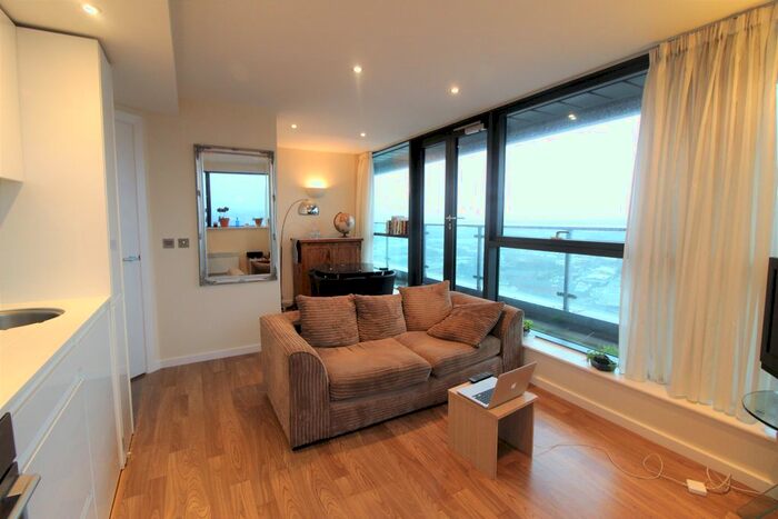 2 Bedroom Flat To Rent In Water Lane, Leeds, LS11