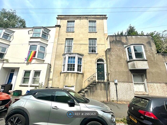 6 Bedroom Terraced House To Rent In Kingsdown Parade, Bristol, BS6