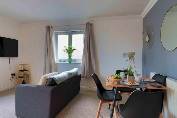 2 Bedroom Flat To Rent In , Queensgate, Swindon, Wiltshire, SN1