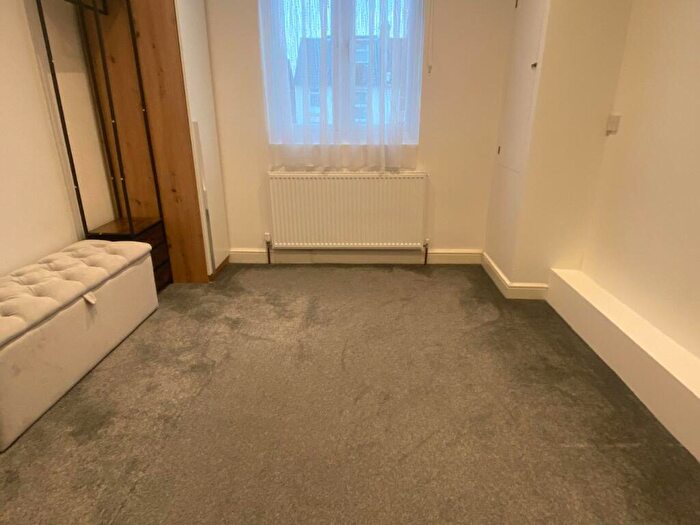 2 Bedroom Apartment To Rent In Cobham Street, Gravesend, Kent, DA11