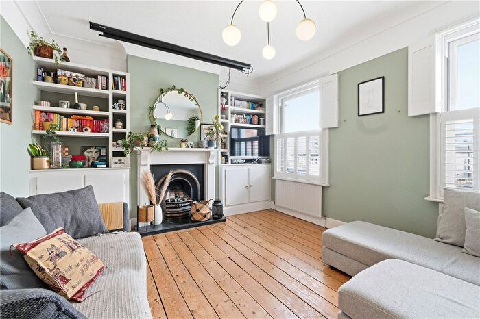 2 Bedroom Flat For Sale In Forest Hill Road, London, SE22