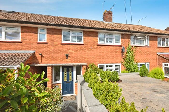 3 Bedroom Terraced House For Sale In Barley Ponds Road, Ware, SG12