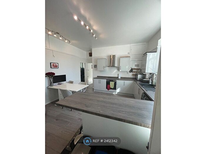 2 Bedroom Flat To Rent In Deristone, Abergavenny, NP7