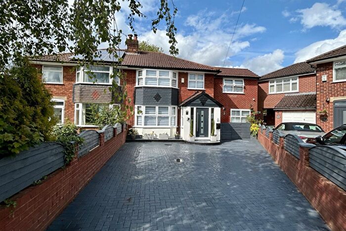 4 Bedroom Semi-Detached House For Sale In Helston Grove, Heald Green, SK8