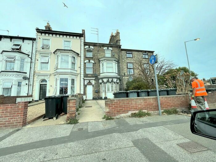 1 Bedroom Flat To Rent In Flat, Denmark Road, NR32