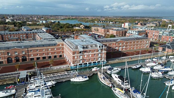 2 Bedroom Flat For Sale In Royal Clarence Yard, Weevil Lane, Gosport, PO12