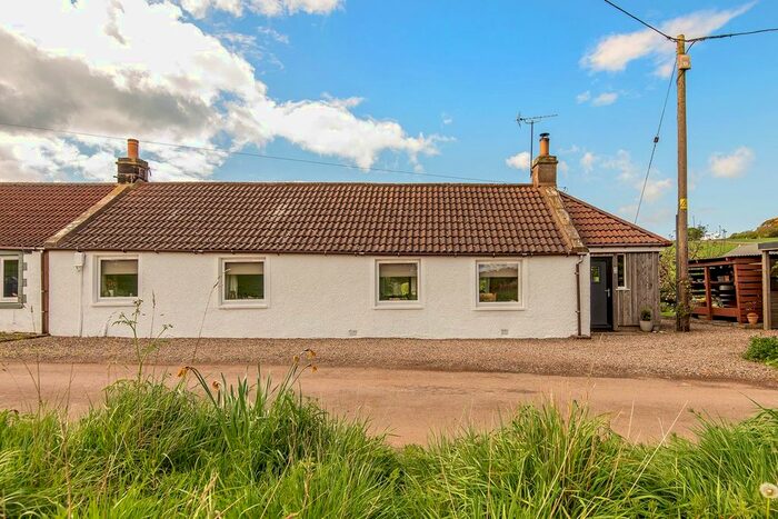 2 Bedroom Cottage For Sale In Vantage Cottages, Dairsie, KY15