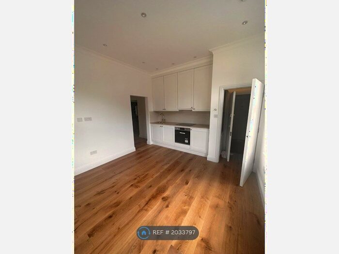 1 Bedroom Flat To Rent In Eridge Road, Tunbridge Wells, TN4