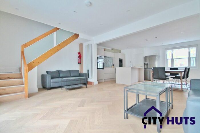 6 Bedroom Terraced House To Rent In Beacon Hill, Caledonian Road, N7