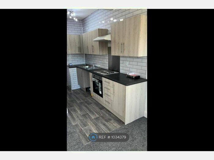 2 Bedroom Flat To Rent In Mount Street, Southport, PR9