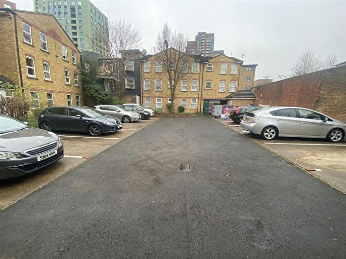 Garage / Parking To Rent In St. Leonards Street, London, E3