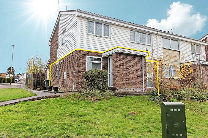 2 Bedroom Flat For Sale In Colebrook Close, Leicester, LE5