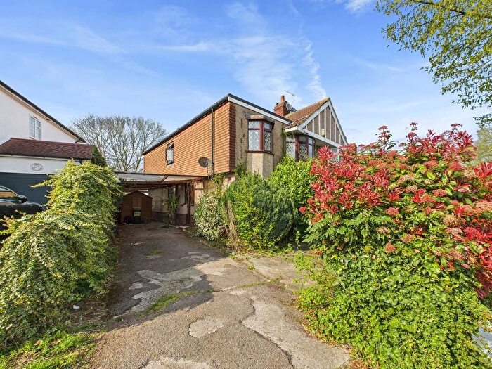 5 Bedroom Semi-Detached House To Rent In Hurst Road, Sidcup, Kent, DA15