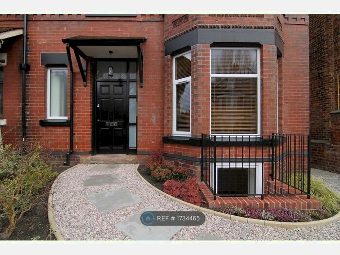 2 Bedroom Flat To Rent In Corkland Road, Manchester, M21