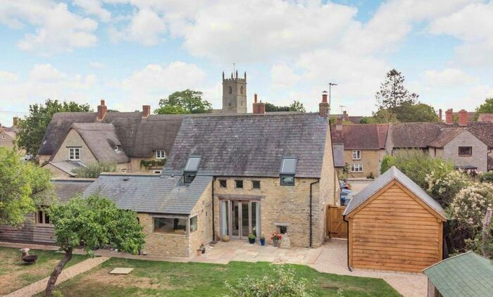 4 Bedroom Detached House For Sale In Charlton On Otmoor, Kidlington, Oxfordshire, OX5