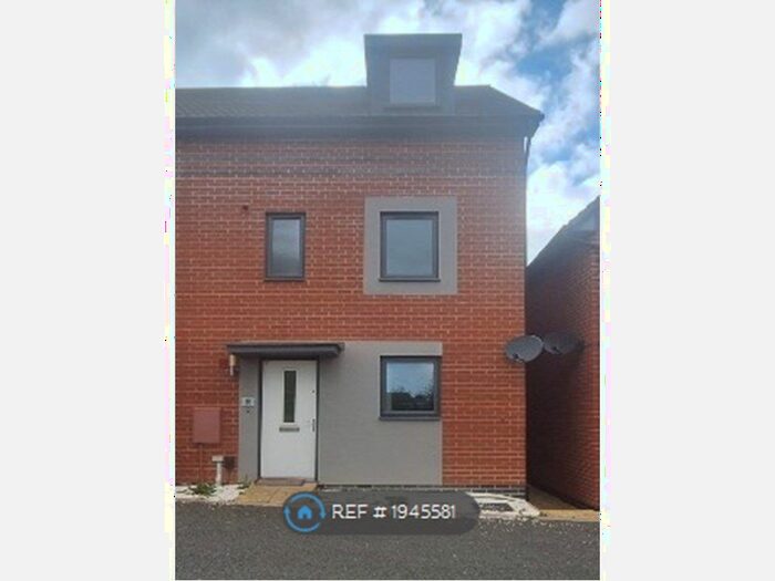 4 Bedroom Semi-Detached House To Rent In Shale Row, Tithebarn, Exeter, EX1