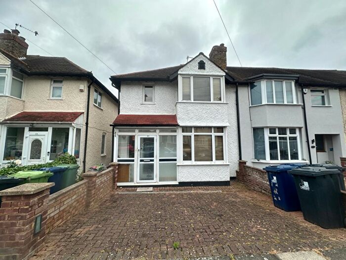 4 Bedroom End Of Terrace House To Rent In Verulam Road, Greenford, UB6