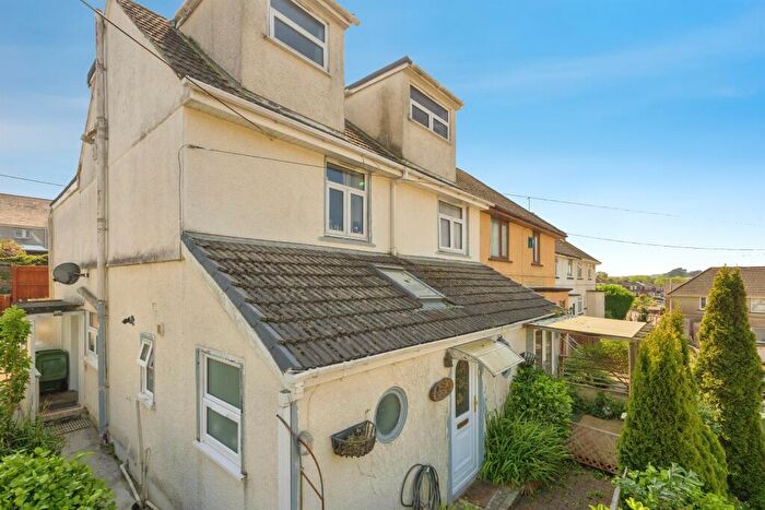 4 Bedroom Semi-Detached House For Sale In George Avenue, Plymouth, PL7