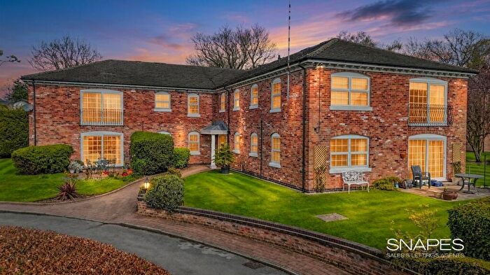 2 Bedroom Apartment For Sale In Hilton Road, Bramhall, SK7