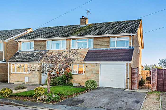 3 Bedroom Semi Detached House For Sale In Aldsworth Close, Fairford, Gloucestershire, GL7