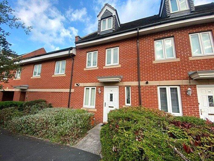 3 Bedroom House To Rent In Saltash Road, Churchward, Swindon, Wiltshire, SN2