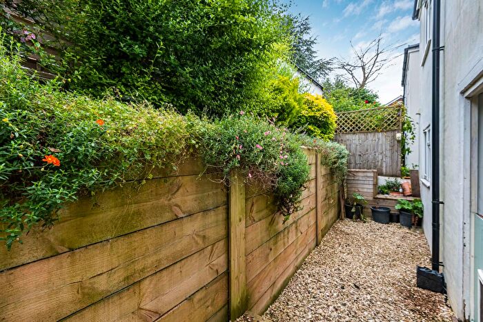 3 Bedroom Terraced House For Sale In Victoria Road, Wargrave, RG10