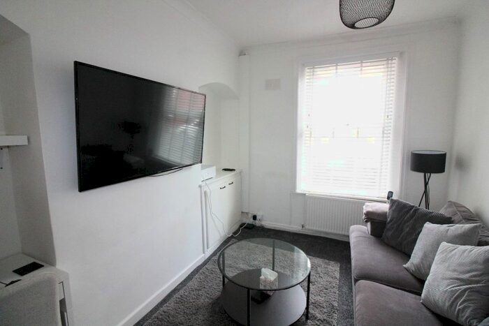 2 Bedroom Terraced House To Rent In Albert Road, Preston, PR1