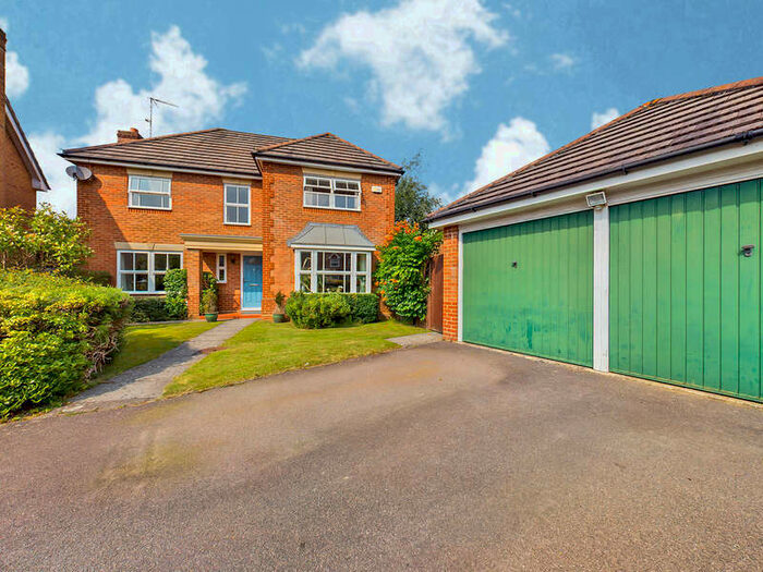 Houses for sale in Horsham, West Sussex