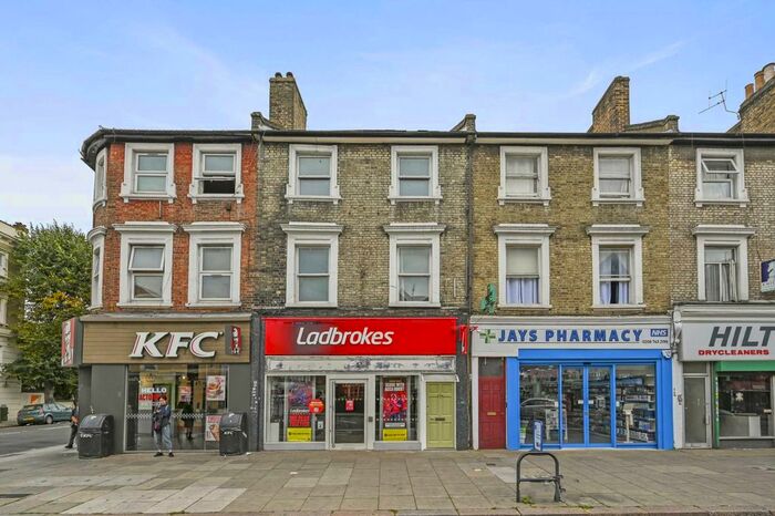 4 Bedroom Flat To Rent In Uxbridge Road, Shepherds Bush, London, W12