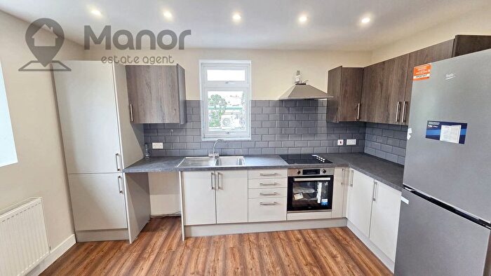 2 Bedroom Flat To Rent In High Road Leyton, E10