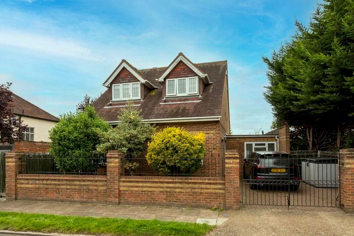 4 Bedroom Detached House To Rent In Windermere Avenue, Merton Park, London, SW19