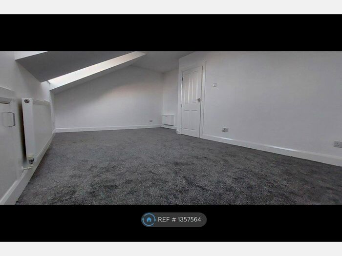 1 Bedroom Flat To Rent In Marine Road West, Morecambe, LA3