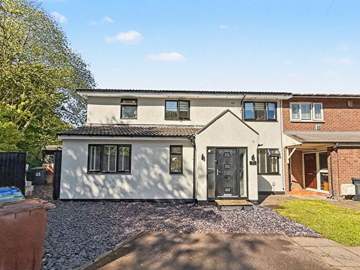 4 Bedroom End Of Terrace House For Sale In Duddon Close, Whitefield, M45