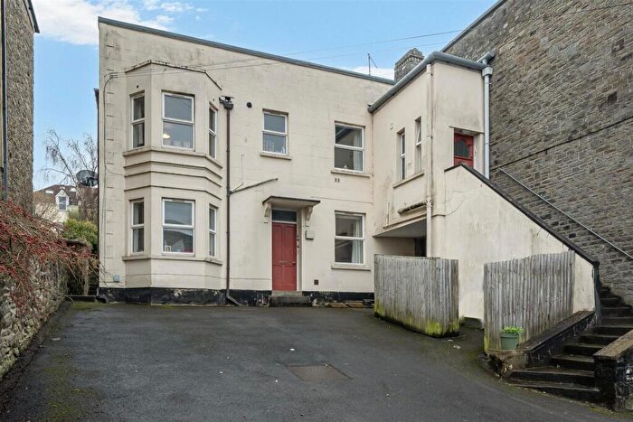 1 Bedroom Flat For Sale In Knowle Road, Knowle, BS4