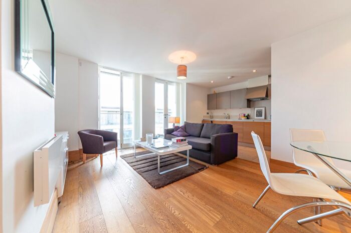 1 Bedroom Flat To Rent In Leman Street, London, E1