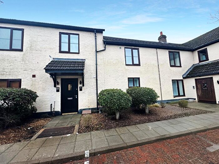 1 Bedroom Apartment For Sale In Harrier Court, Woodside Road, Lower Woodside, LU1