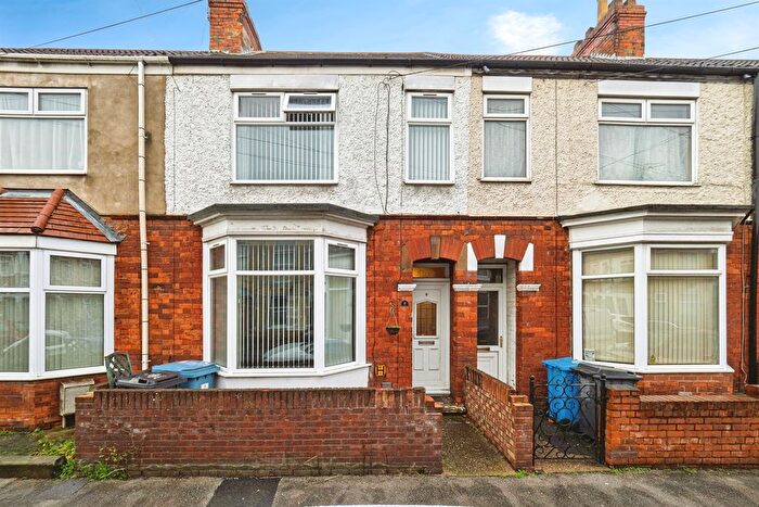 Terraced House For Sale In East Park Avenue, Hull, HU8