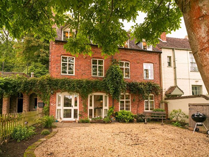 5 Bedroom Semi-Detached House For Sale In Darby Road, Coalbrookdale, Telford, TF8