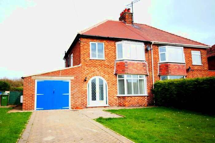3 Bedroom Detached House To Rent In Filey Road, Gristhorpe, Filey, YO14