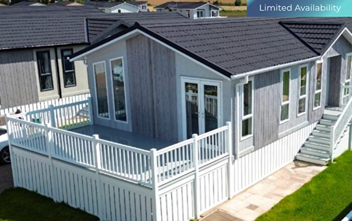 2 Bedroom Park Home For Sale In Yarwell, Northamptonshire, PE8