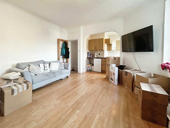 1 Bedroom Flat For Sale In Sea Street, Herne Bay, CT6
