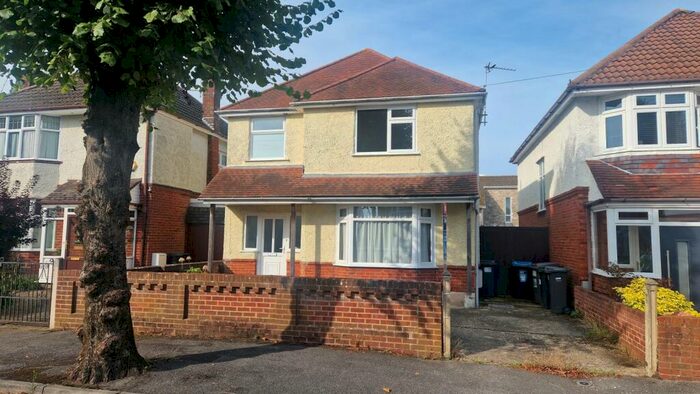 3 Bedroom House To Rent In Bedroom Detached House In Moordown, BH9