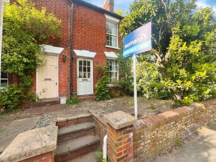 2 Bedroom Terraced House For Sale In Guildford Road, Farnham, GU9