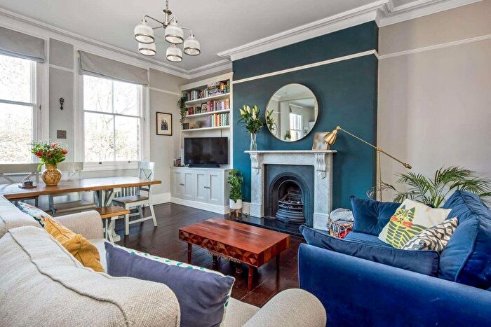 2 Bedroom Property For Sale In Thicket Road, Anerley, London, SE20