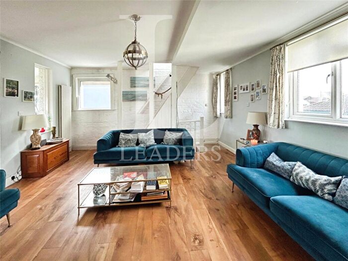 4 Bedroom Detached House For Sale In Sandy Beach Estate, Hayling Island, Hampshire, PO11